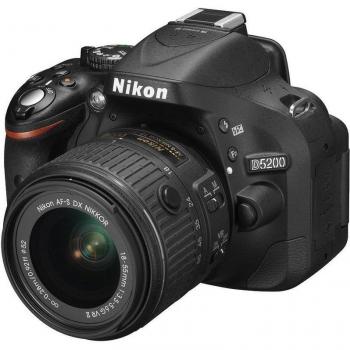 Cámara DSLR Nikon D5200 24MP con Objetivo AF-S DX 18-55mm VR y Wi-Fi