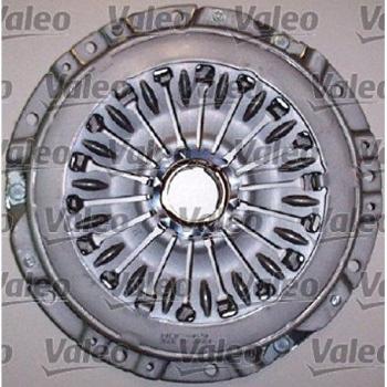 Kit de Embrague Valeo 826819 (kit2p) - Incluye disco de embrague, plato de presión y cojinete, diseñado para un rendimiento óptimo en vehículos específicos, fabricado con materiales de alta calidad para garantizar
