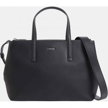 Bolso tote mujer Calvin Klein en color negro con bandolera ajustable - ¡Ideal para un look elegante y moderno!