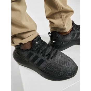 Zapatillas Adidas Originals Swift Run 22 para hombre en color negro