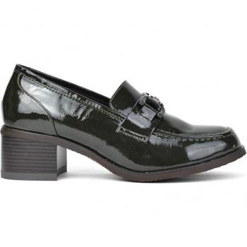 Mocasines de mujer con tacón y adorno metálico