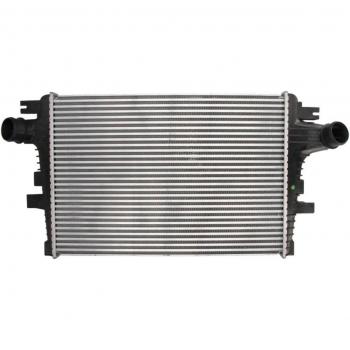 Intercooler THERMOTEC DAD004TT de alto rendimiento y refrigeración eficiente