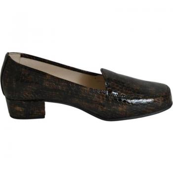 Zapatos de tacón Dchicas para mujer en color marrón, modelo mocasín de piel con diseño de serpiente