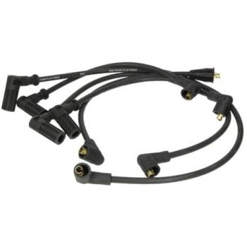 Juego de cables de encendido NGK 8210 - Alta calidad, resistencia al calor, diseño optimizado para una mejor conducción eléctrica, compatible con diversos modelos de vehículos