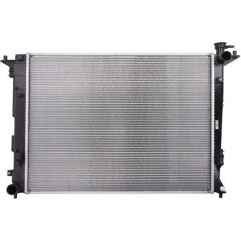 Radiador del motor NISSENS 675018, tipo refrigeración del motor, alta eficiencia en la disipación de calor, construcción robusta para mayor durabilidad, diseño optimizado para un ajuste preciso en el vehículo, compatible con múltiples modelos de