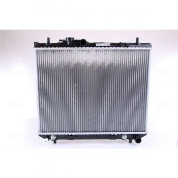 Radiador de refrigeración del motor NISSENS 61741A, tipo Nissens 61741A, diseñado para optimizar la temperatura del motor, fabricado con materiales de alta calidad para garantizar durabilidad y eficiencia en la refrigeración