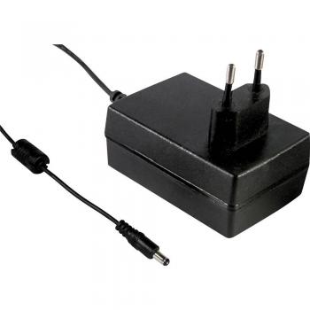 Fuente de alimentación enchufable Mean Well GSM18E05-P1J, 5 V/DC, 3 A, 15 W, tensión fija