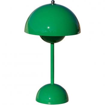 Lámpara de mesa LED recargable Flowerpot VP9, verde señal, con variador táctil y cable de carga magnético