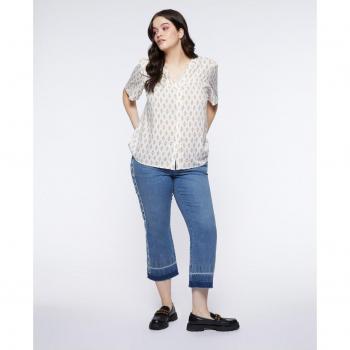 Vaquero kick flare con apliques de pedrería