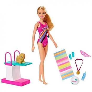 Barbie Muñeca Nada y bucea, trampolín y perrito de juguete, regalo para niñas de 3 a 7 años