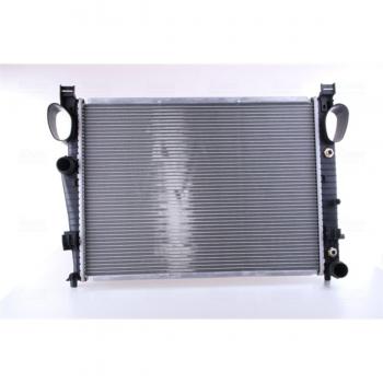 Radiador de refrigeración del motor NISSENS 62774A, tipo: radiador, características: diseñado para un enfriamiento eficiente del motor, fabricado por Nissens, número de pieza 62774A