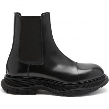 Alexander McQueen Men's Tread Slick Black Calfskin Chelsea Boots Size 40