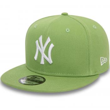 New Era League Essential 9FIFTY New York Yankees Cap, Mens Green Cap, Unisex, Size: S/M MLB League Essential Flat Visor Cap