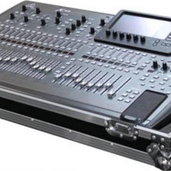 Behringer ODYSSEY FZBEHX32W Flight Zone X32 Case with Wheels