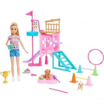 Barbie Stacie al Rescate Parque Entrenamiento
