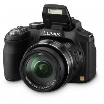 Panasonic Lumix DMC-FZ200EG9 - Cámara compacta de 12.1 MP