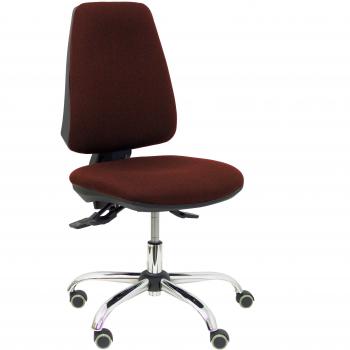 Silla de oficina Elche S 24 horas con base cromada y ruedas para parqué en color marrón oscuro