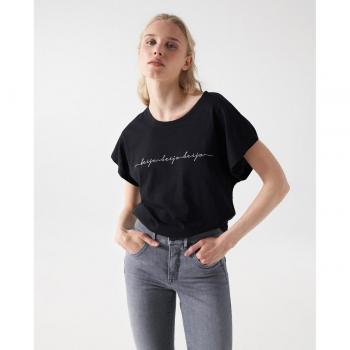 Camiseta de mujer de manga corta con bordado