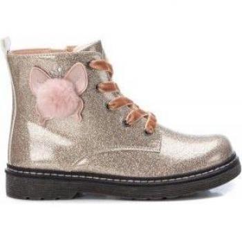 Botines Xti Kids Militar Charol Mariposa para Niñas, Color Nude con Cierre de Cremallera