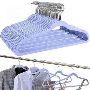 UMI. by Amazon - Perchas de Terciopelo, Antideslizantes, Resistentes y Ahorro de Espacio, con Gancho Giratorio de 360° y Hombros con Muesca, Percha Estándar para Multipropósito, Púrpura, 30 Pcs