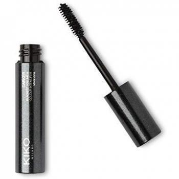 KIKO Milano Darker Mascara | Máscara de pestañas con efecto volumen ultranegro e intensificación del color
