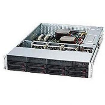 Chasis Supermicro 2U EATX 825TQC-600LPB con 8 bahías de 3.5, soporte SAS3/SATA3, fuente de 600W y diseño en color negro