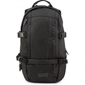 Mochila Eastpak Color Negro con Compartimento Acolchado para portátil
