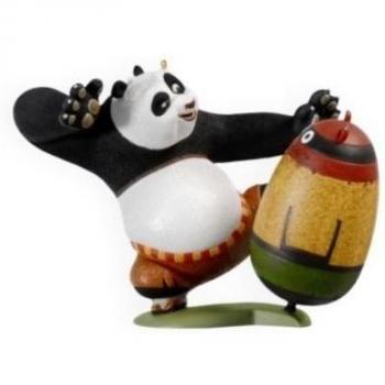 An Unlikely Hero 2009 Hallmark Ornament - QXI1335 by Hallmark