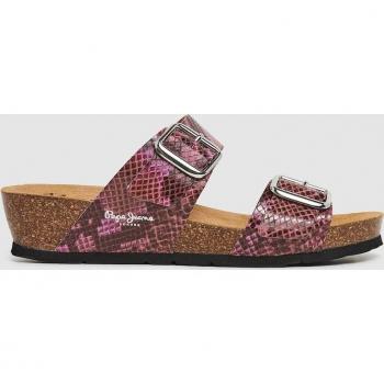 Sandalias de cuña con estampado animal en tonos neutros
