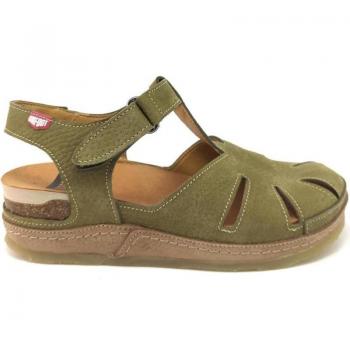 Cómoda Sandalia mujer de On Foot línea CYNARA 241 cerrada punta en suave piel kaki, ajuste velcro, cómoda planta anatómica, cuña forrada ligera con piso antideslizante, altura tacón bajo (1