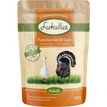 Lukullus Grain-Free Pouches 24 x 300g - Value Pack - Mixed Pack III & Beef à la Provençale