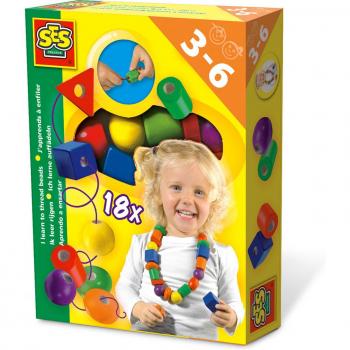 Ses hobby aprendo a enhebrar