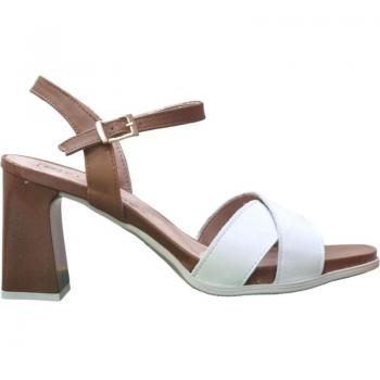 Sandalias de Mujer Pitillos en color blanco, con tacón y fabricadas en cuero