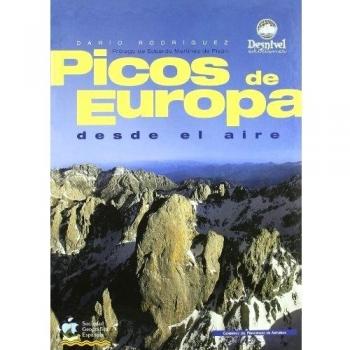 Picos de Europa desde el aire