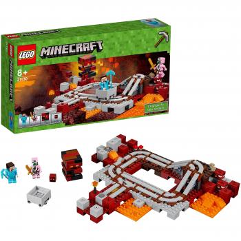 LEGO Minecraft 21130 - Tren del Nether con vías y figuras de personajes