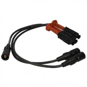 Juego de cables de encendido NGK 0737, compatible con vehículos específicos, alta resistencia al calor y la abrasión, diseño optimizado para una mejor conducción eléctrica, incluye conectores de calidad OEM