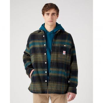 Sobrecamisa Wrangler de hombre de corte relaxed en color verde