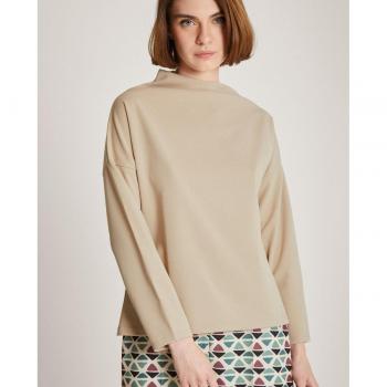 Camiseta de mujer de manga larga con cuello perkins
