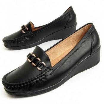 Mocasín De Cuña Para Mujer Montevita Moccavita 93932 Negro Talla: 38