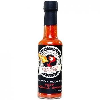 Escorpión Scorcher salsa de chiles calientes - Hecho con frescos Trinidad Scorpion Moruga Chiles 150ml