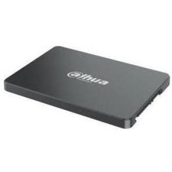2TB 2.5 Inch SATA SSD, 3D NAND, Read Speed up to 550 MB/s, Write Speed up to 490 MB/s, TBW 800TB