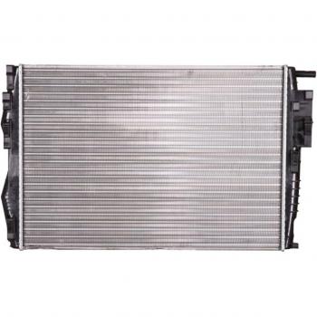 Radiador NISSENS 637633 para Refrigeración del Motor, compatible con diversas marcas y modelos de vehículos, fabricado en aluminio y plástico, con alta eficiencia térmica, diseño optimizado para un mejor flujo de aire, fácil instalación y dur