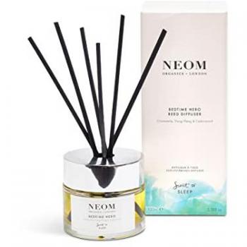 Neom Organics London Scent To Sleep Bedtime Hero Reed Diffuser 100ml - Reed diffuser, 100ml volume, features chamomile and ylang ylang essential oils, designed to promote relaxation and sleep