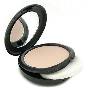 MAC Studio Fix Powder Plus Foundation - NC20