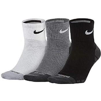Nike UnisexEveryday Max Lightweight Ankle Training Sock