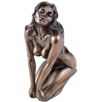 weiblicher Akt Voltaje Mujer con las manos en las piernas Bronce Figura Escultura