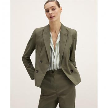 Blazer perfilada de color liso con cuello punta de lanza y doble botonadura