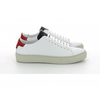 Huaraz II Women's White Leather Sneakers Size 6 US