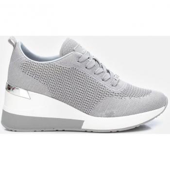 Zapatilla Xti Mujer Gris con Cuña de 7cm