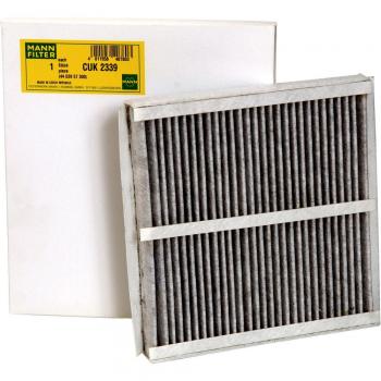 Original MANN-FILTER Interior Filter CUK 2339 – Pollen filter with active charcoal – For passenger cars